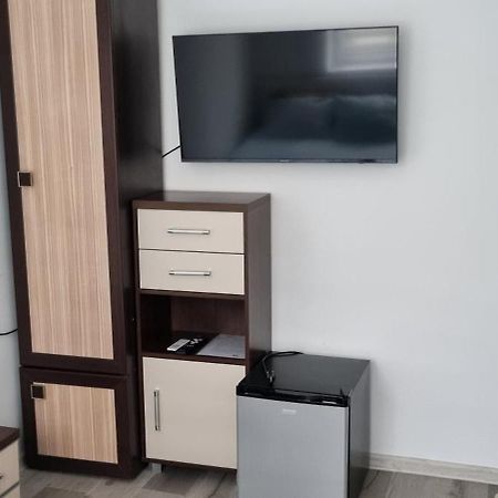 Unibal - Pokoje Goscinne Unieście Exteriör bild
