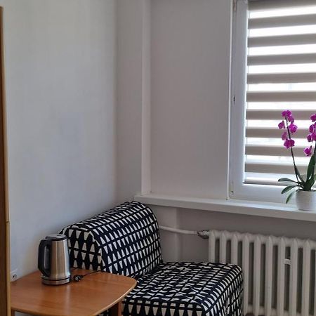 Unibal - Pokoje Goscinne Unieście Exteriör bild